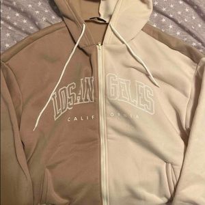 Im selling this cute jacket, i never worn. ^